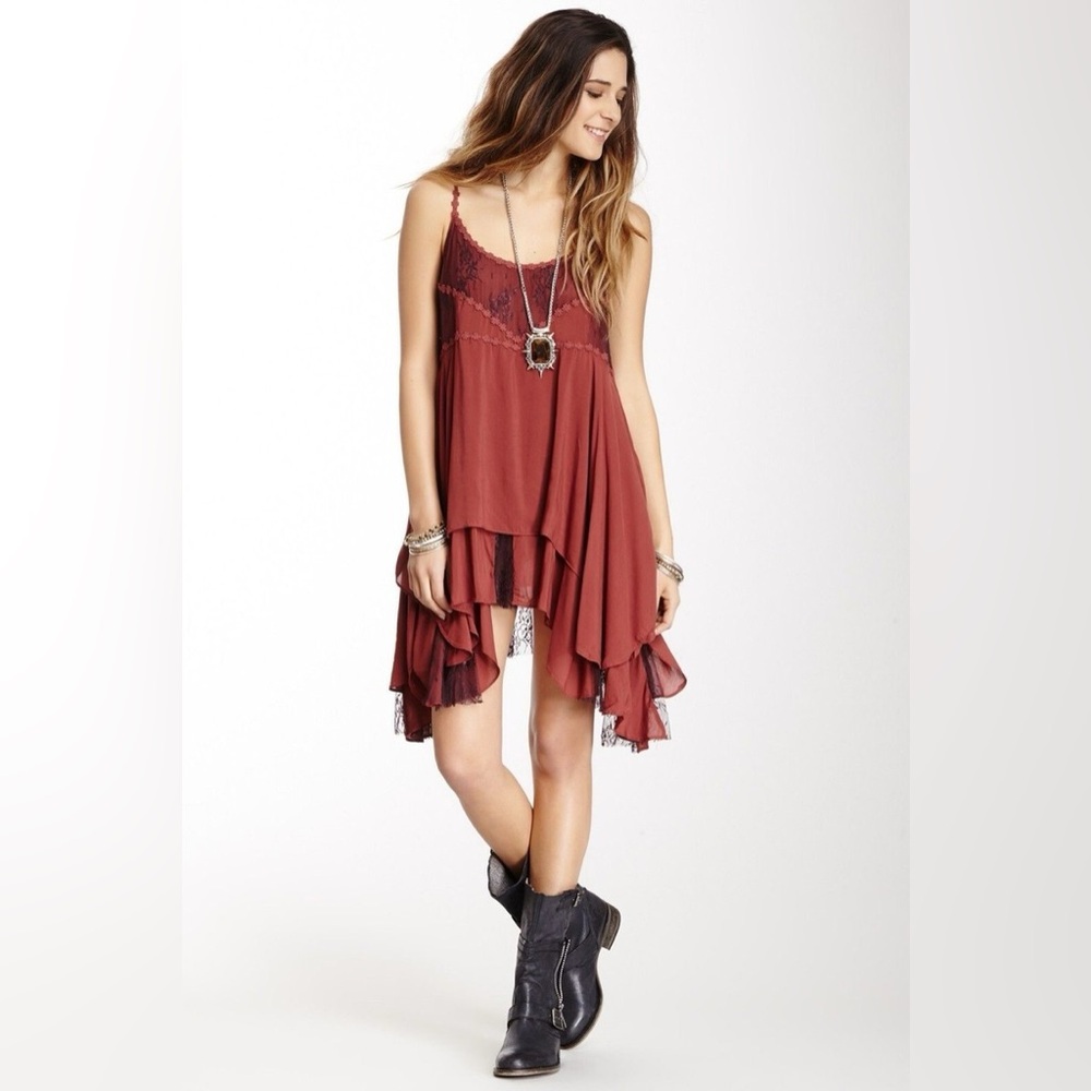 VERY RARE Free People Lace Trim Mini Slip Dress - size XS